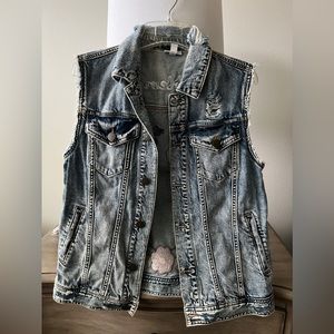 Jean Vest